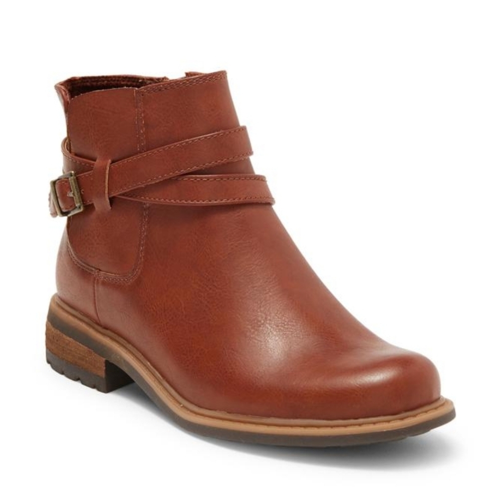b.o.c. "CLAIRA" Ankle Booties